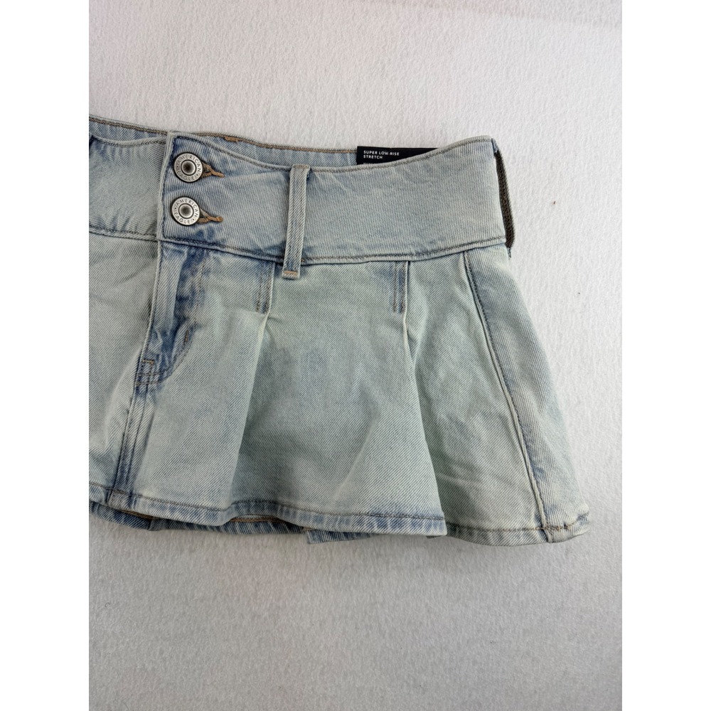 American Eagle Super Low-Rise Stretch Micro Skort Light Wash Denim Size 10 30w